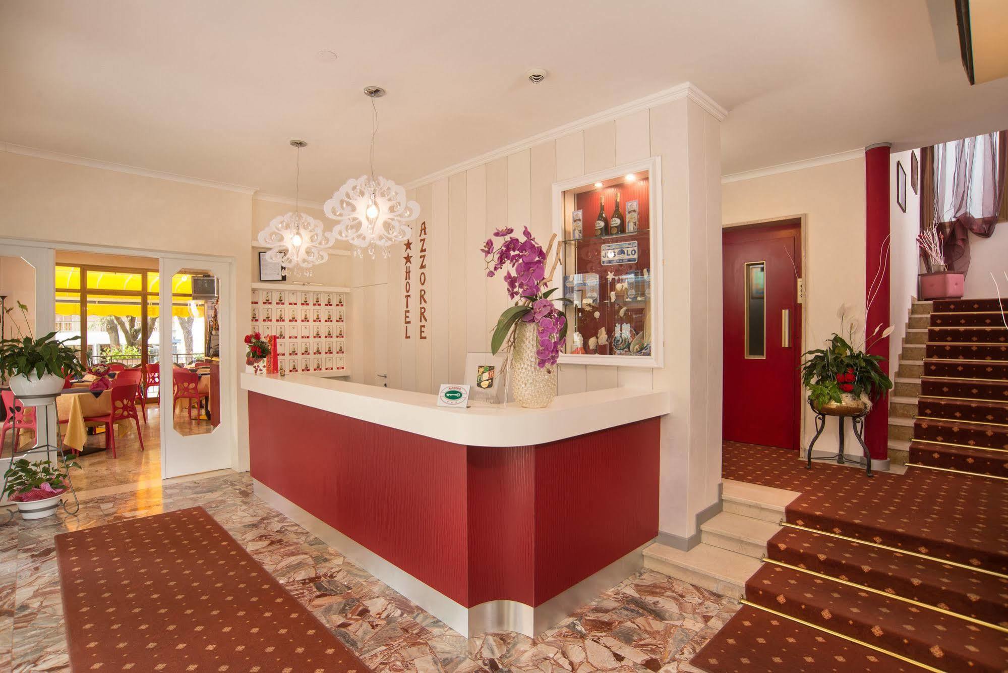 Hotel Azzorre ลิโดดิเยโซโล ภายนอก รูปภาพ